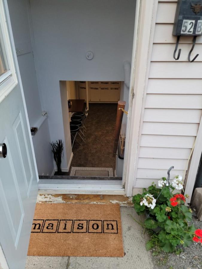 Lower Level Apt 6Ft High Close To Hwy Netflix Wifi Διαμέρισμα Edmundston Εξωτερικό φωτογραφία