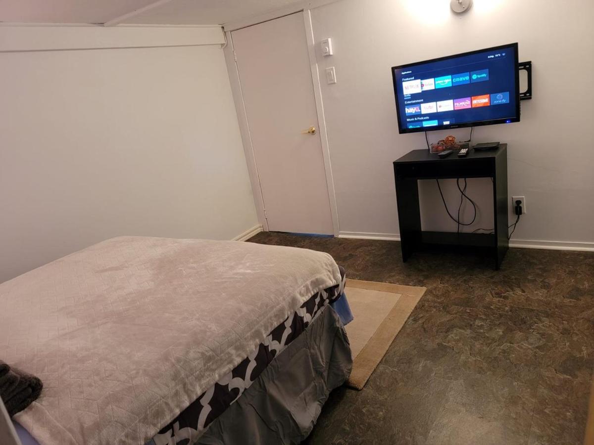 Lower Level Apt 6Ft High Close To Hwy Netflix Wifi Διαμέρισμα Edmundston Εξωτερικό φωτογραφία